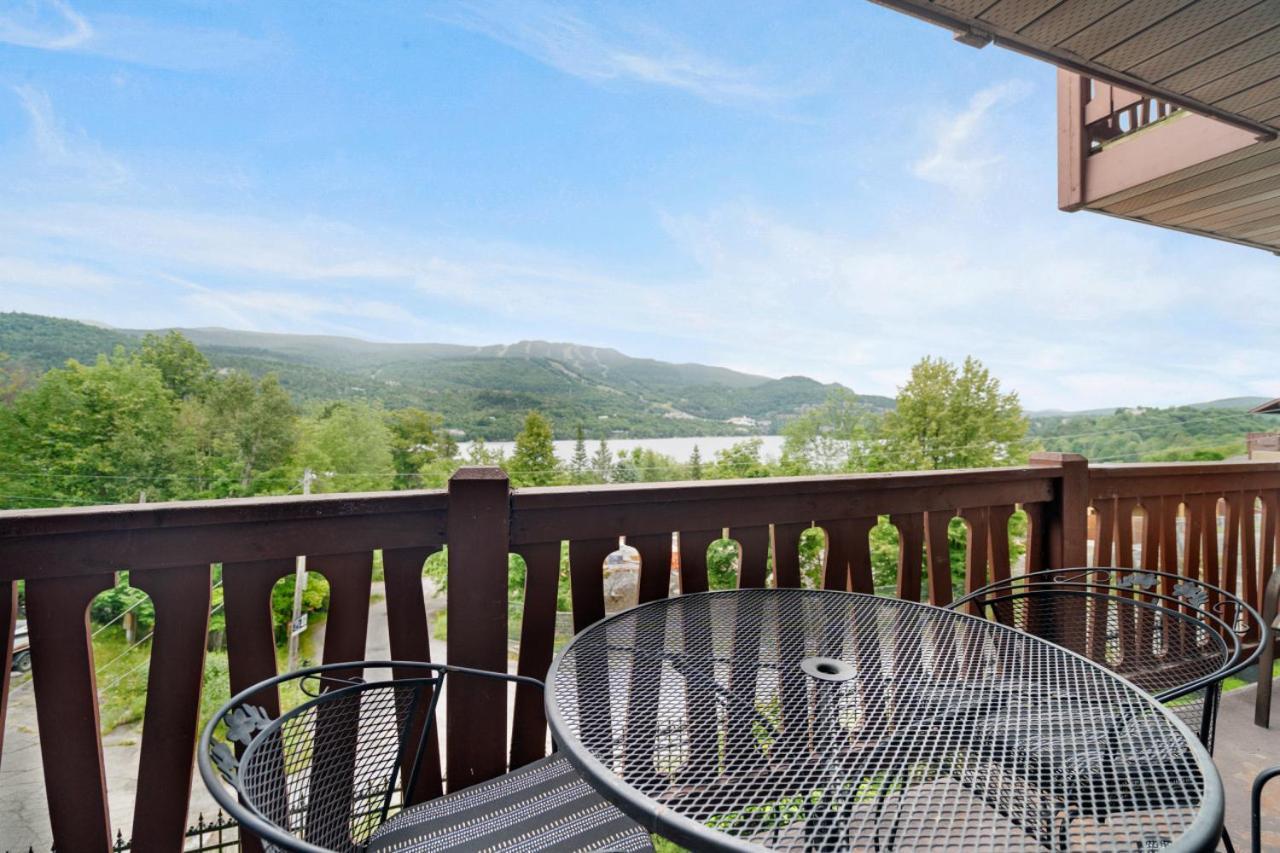 Cozy Condo Overlooking Mont Tremblant And The Lake Exterior photo