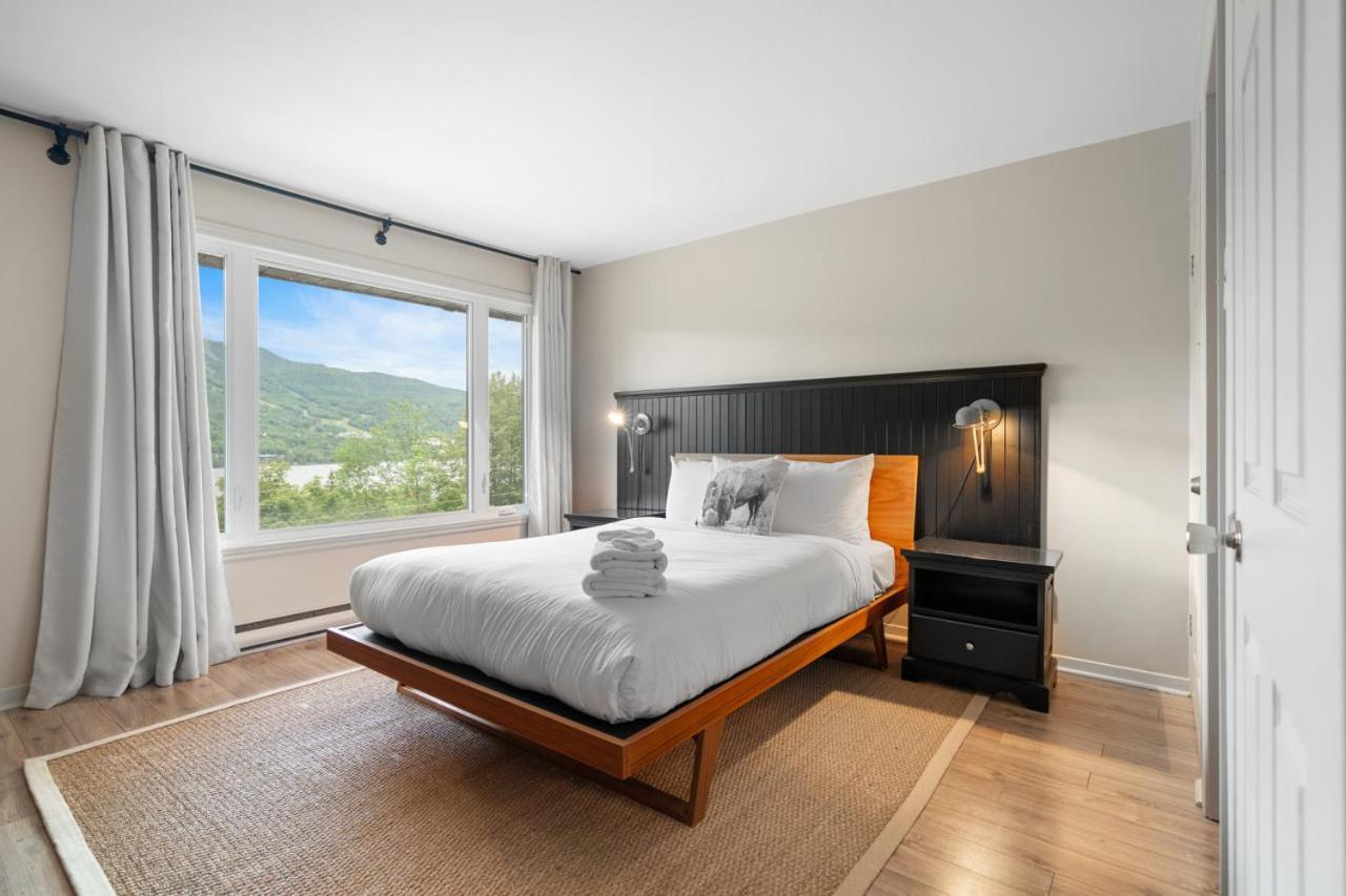 Cozy Condo Overlooking Mont Tremblant And The Lake Exterior photo